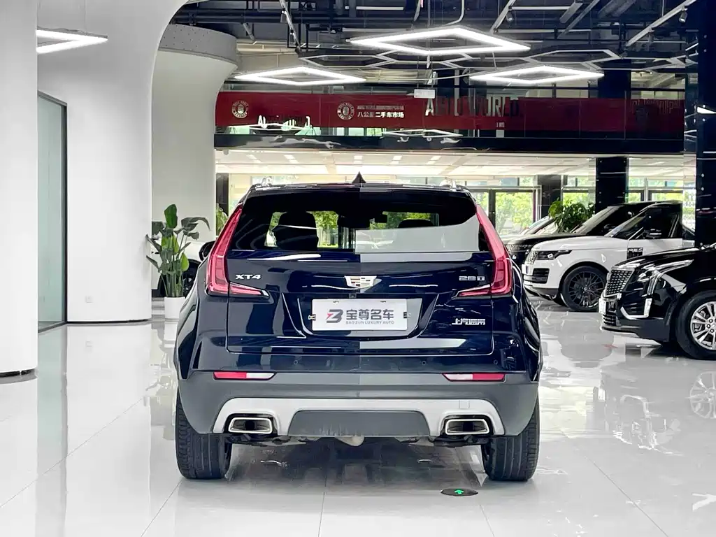 Cadillac XT4 2021 — фото 17