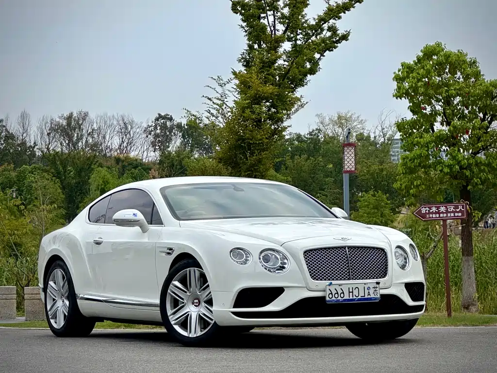Bentley Continental 2017 — фото 2