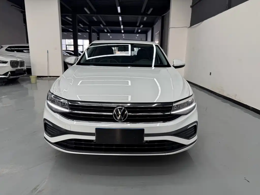 Volkswagen Bora 2023