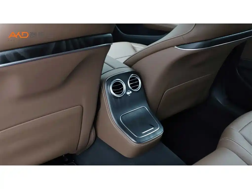Mercedes-Benz E-Class 2023 — фото 9