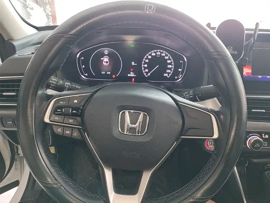 Honda Accord 2022 — фото 11