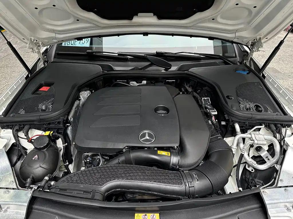 Mercedes-Benz E-Class 2022 — фото 17