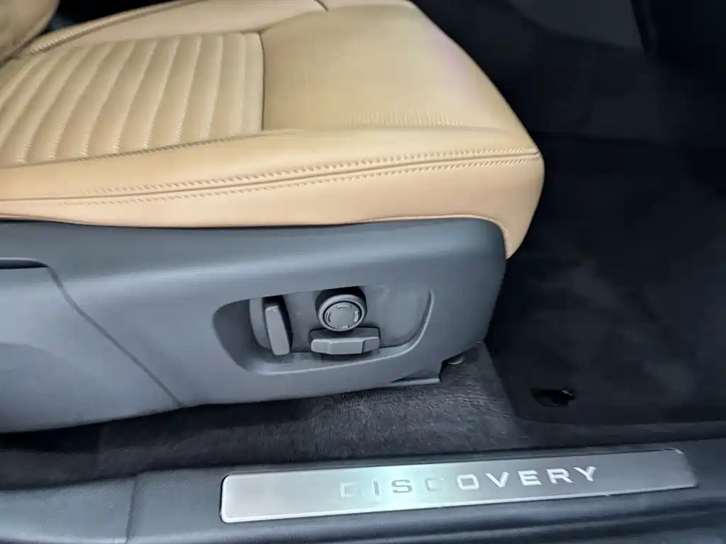 Land Rover Discovery Sport 2025 — фото 27