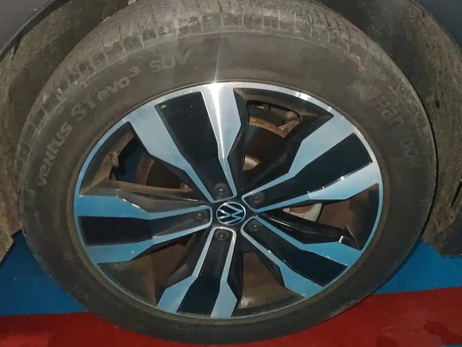 Volkswagen Tiguan L 2023