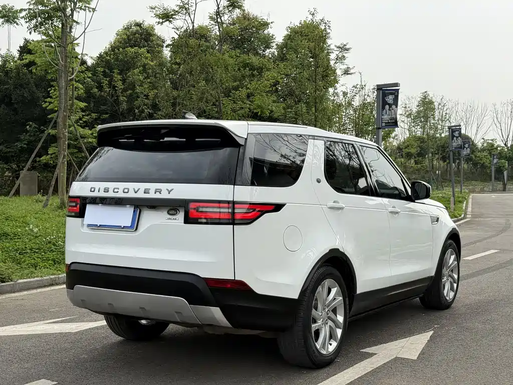 Land Rover Discovery 2018 — фото 11