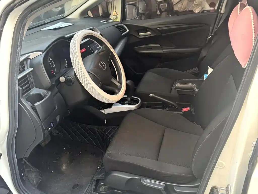 Honda Fit 2017 — фото 8