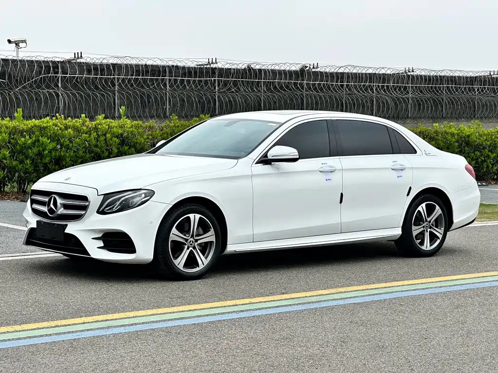 Mercedes-Benz E-Class 2018 — фото 1