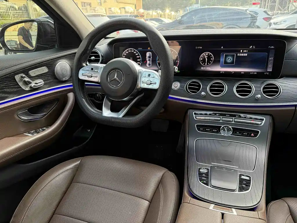 Mercedes-Benz E-Class 2020 — фото 11