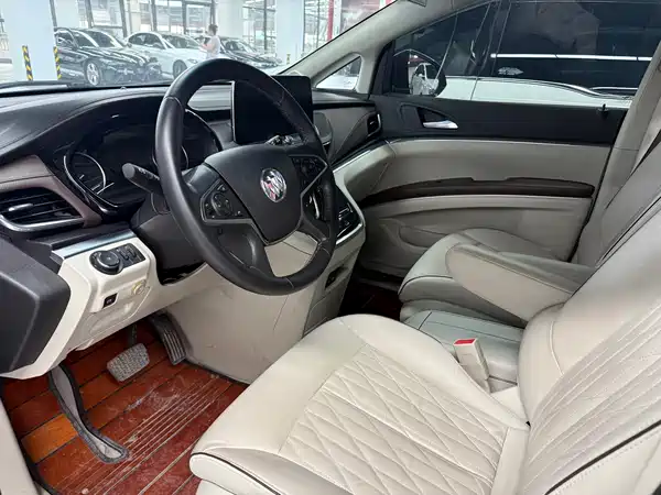 Buick GL8 2021
