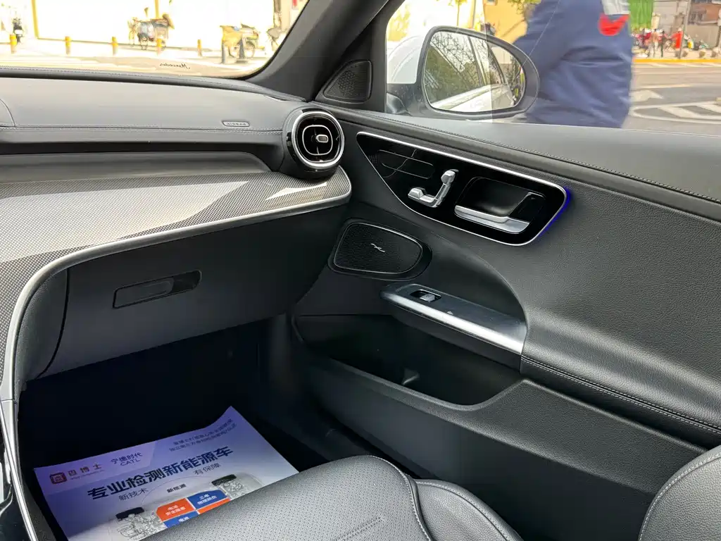 Mercedes-Benz C-Class 2022 — фото 10