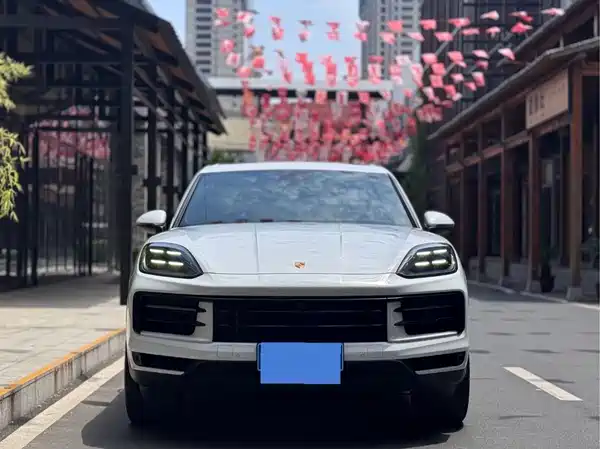 Porsche Cayenne 2024