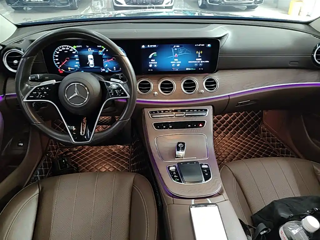 Mercedes-Benz E-Class 2023 — фото 10