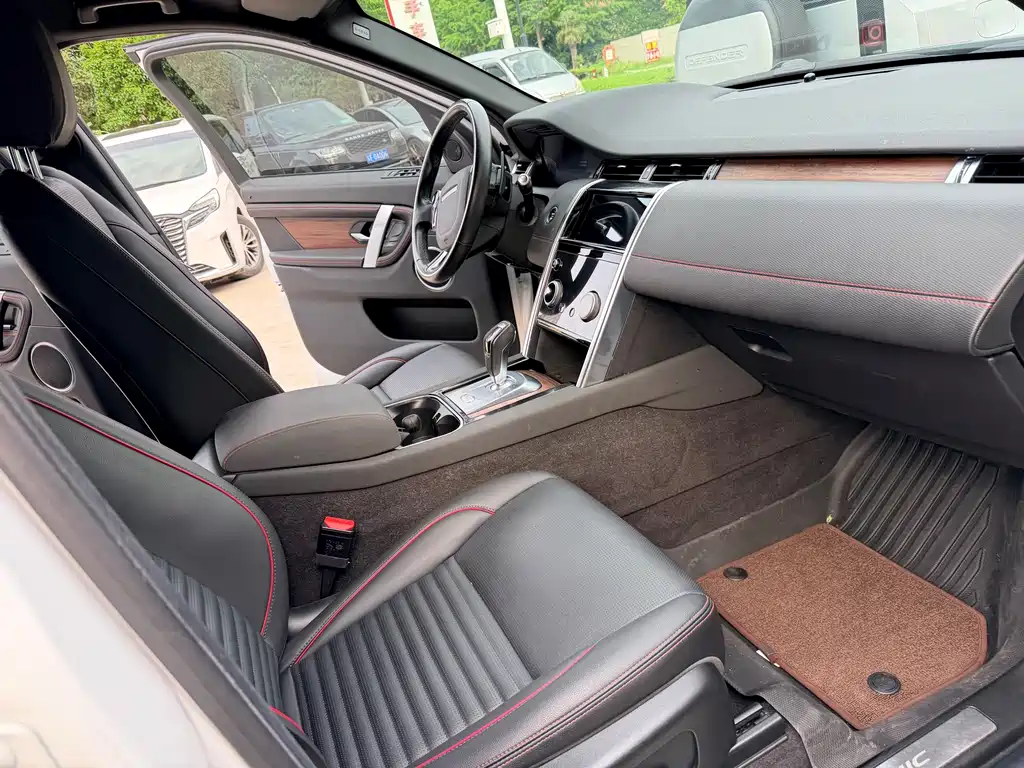 Land Rover Discovery Sport 2020 — фото 13