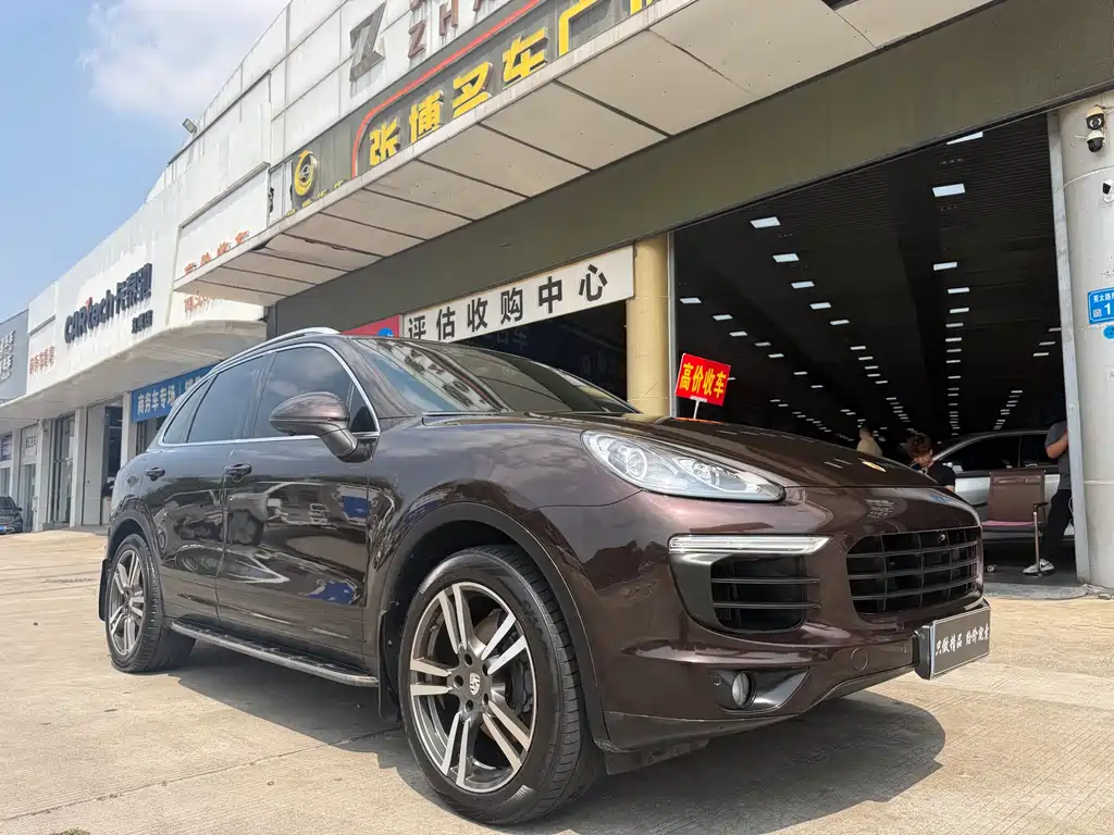 Porsche Cayenne 2017 — фото 2
