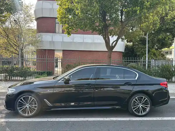 BMW 5 Series 2020