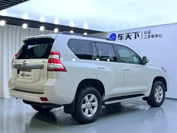 Toyota Prado 2016