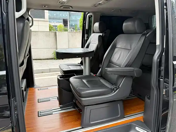 Volkswagen Metroway 2012