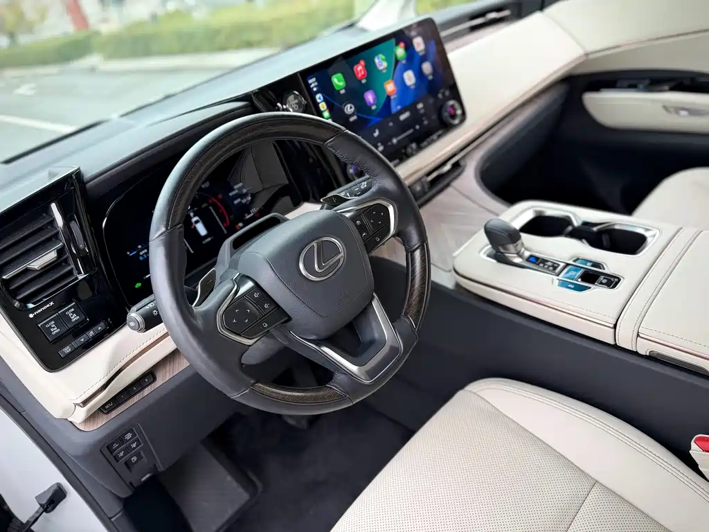 Lexus LM 2024 — фото 10