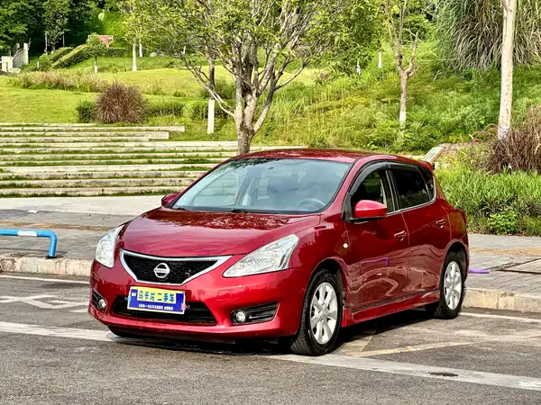 Nissan Tiida 2011