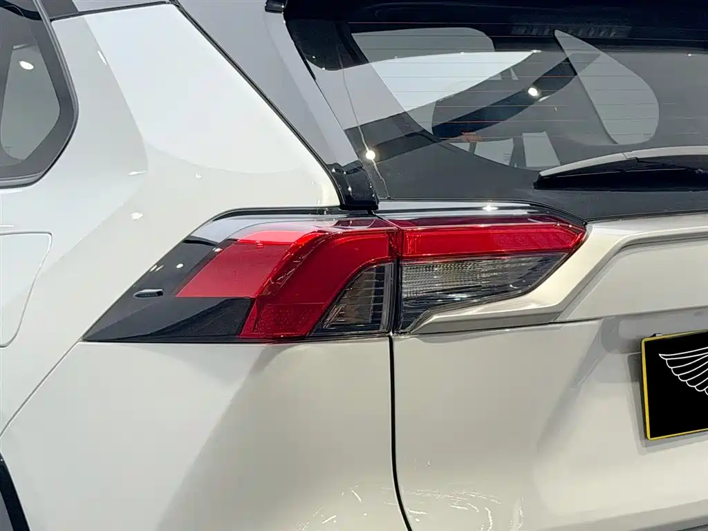 Toyota RAV4 2026