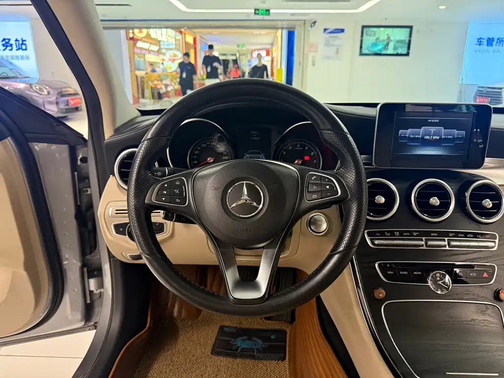 Mercedes-Benz C-Class 2016 — фото 18