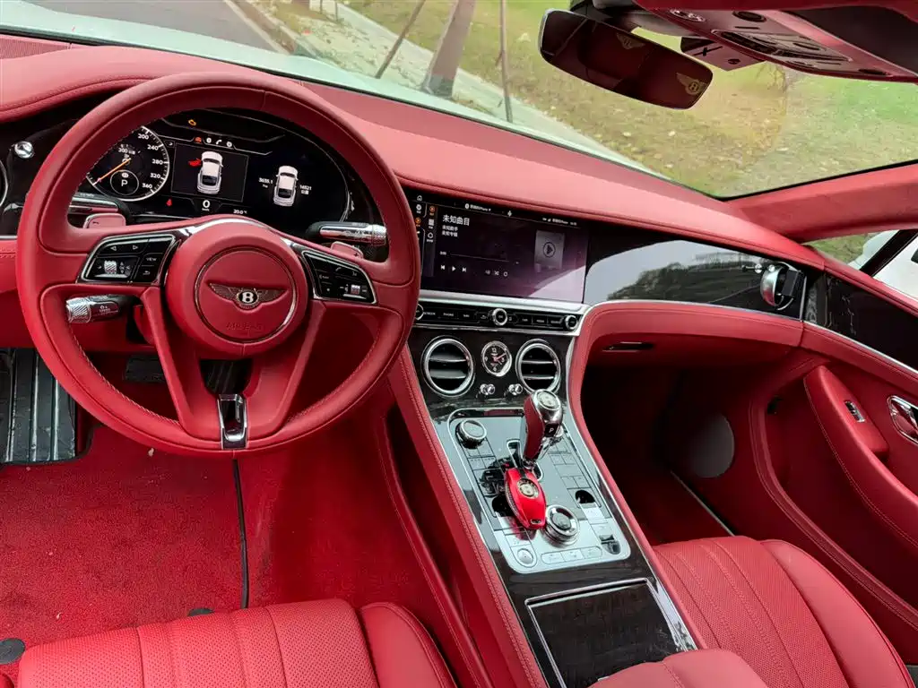 Bentley Continental 2020 — фото 4