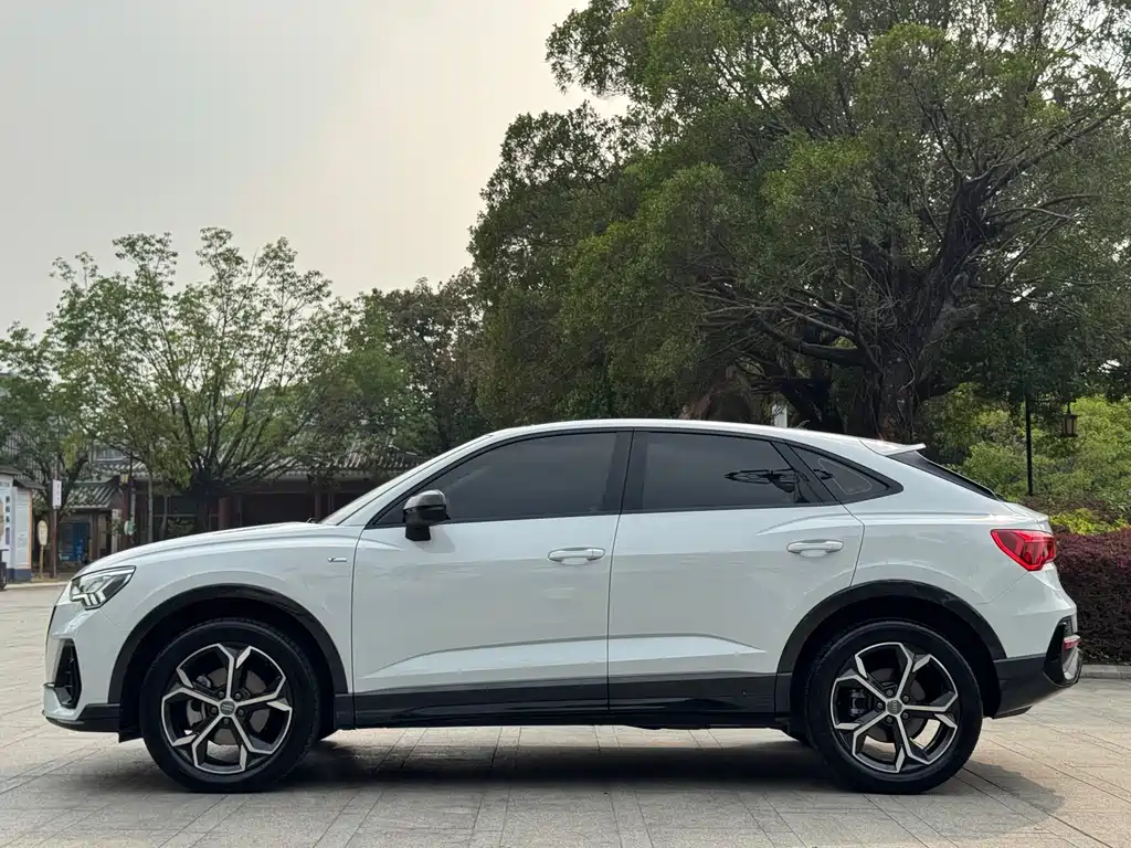 Audi Q3 Sportback 2021 — фото 5