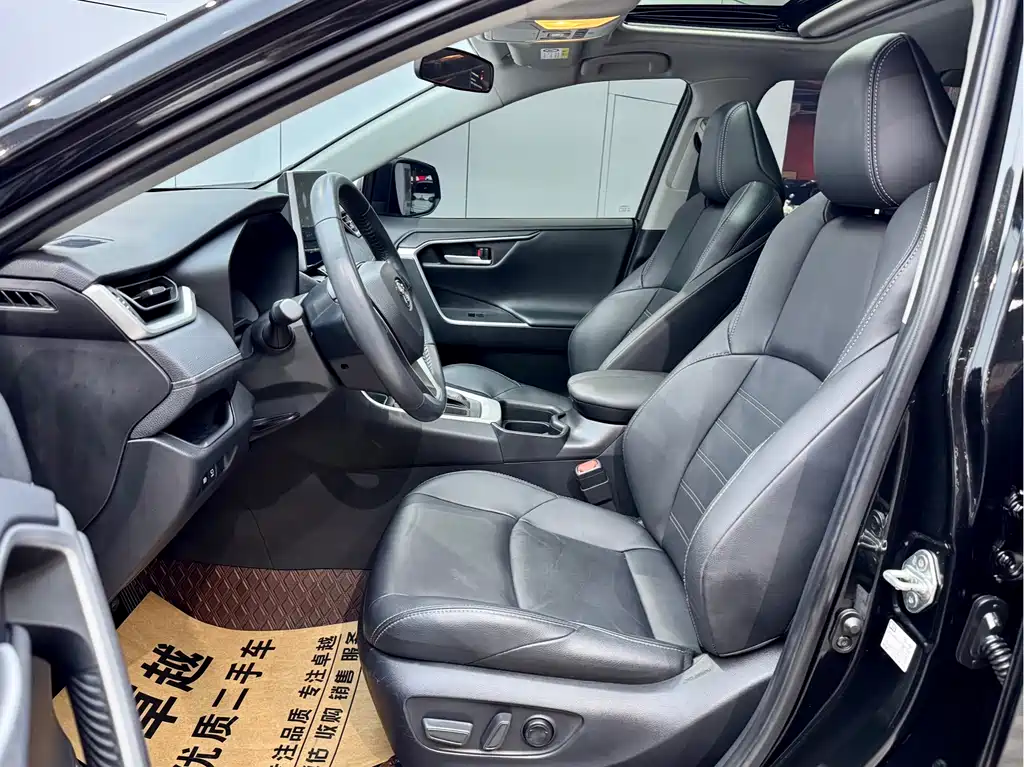 Toyota Wildlander 2022 — фото 9