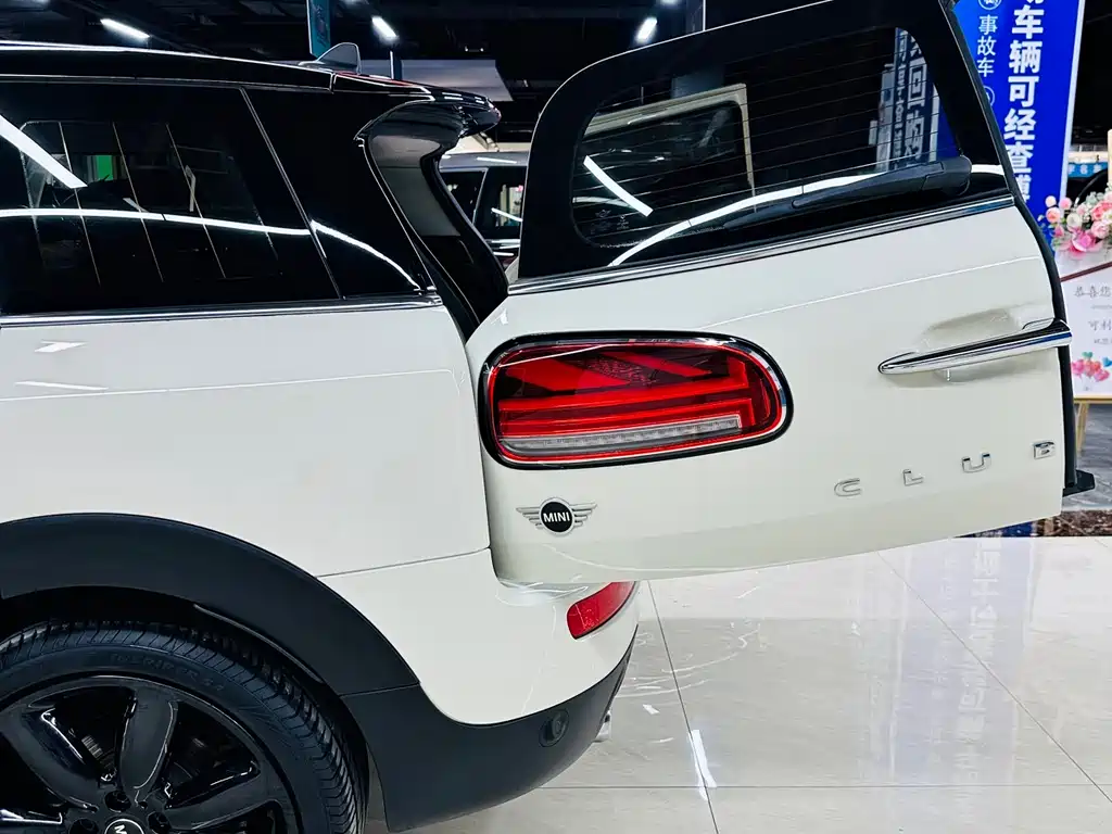 MINI Clubman 2021 — фото 25