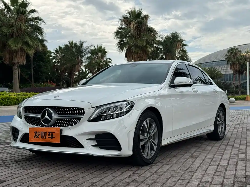 Mercedes-Benz C-Class 2020