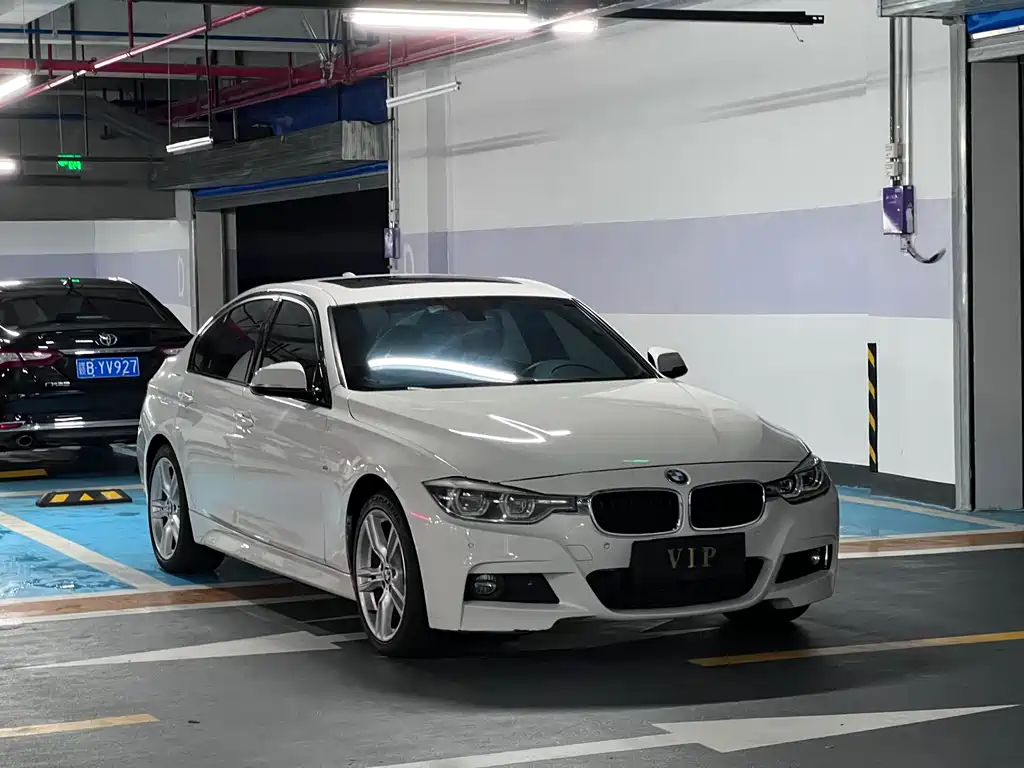 BMW 3 Series 2018 — фото 3