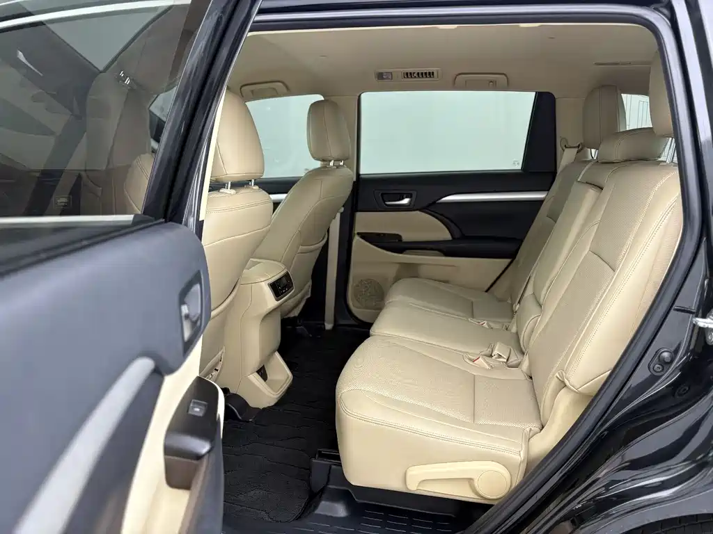 Toyota Highlander 2019