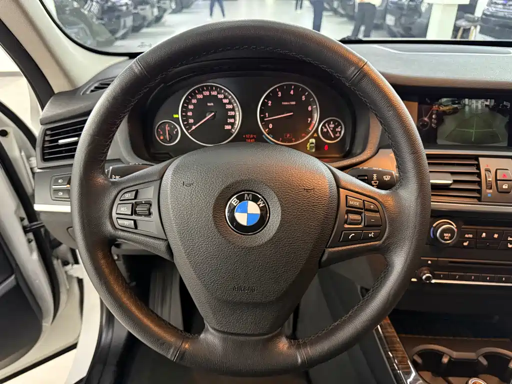 BMW X3 2014 — фото 9