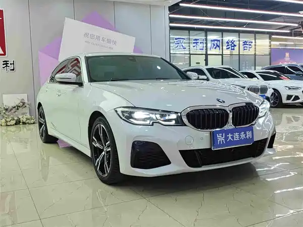 BMW 3 Series 2022