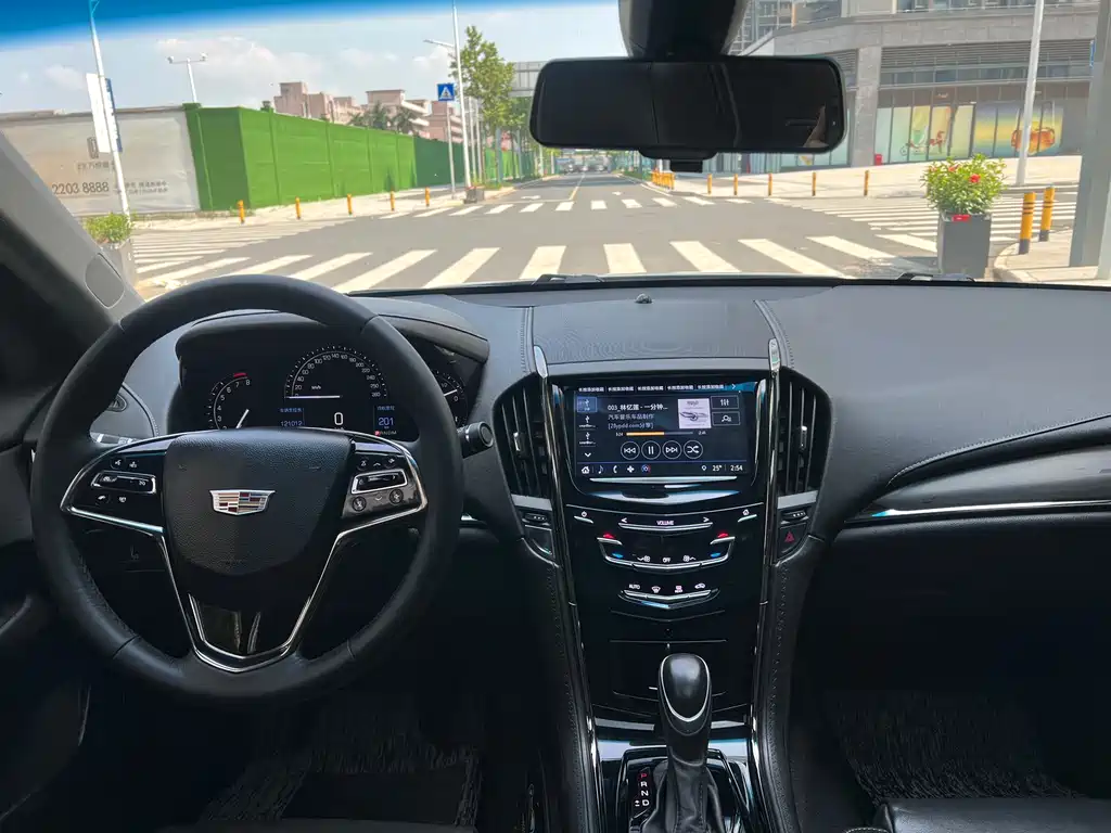 Cadillac ATS-L 2018 — фото 13