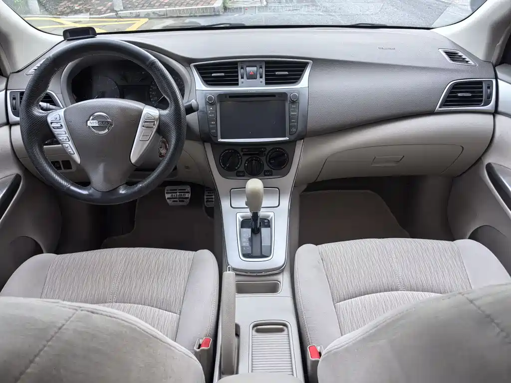 Nissan Sylphy 2013 — фото 11