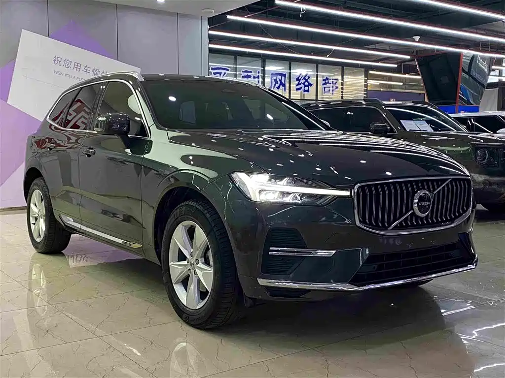 Volvo XC60 2021 — фото 3