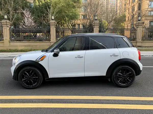 MINI Countryman 2011