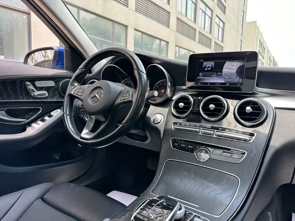 Mercedes-Benz C-Class 2017 — фото 12