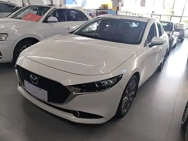 Mazda 3 Axela 2023