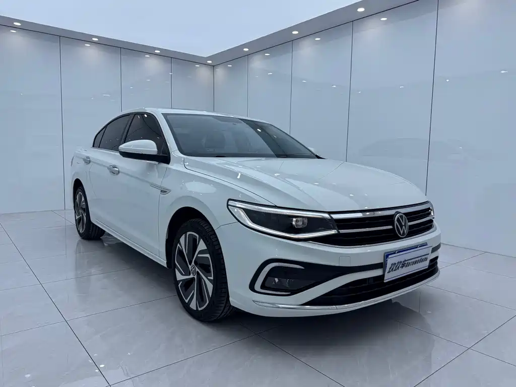 Volkswagen Bora 2023