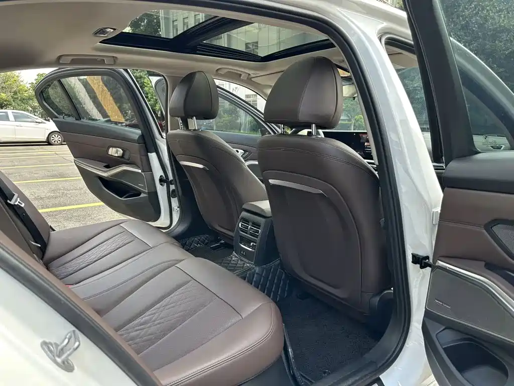 BMW i3 2022 — фото 12