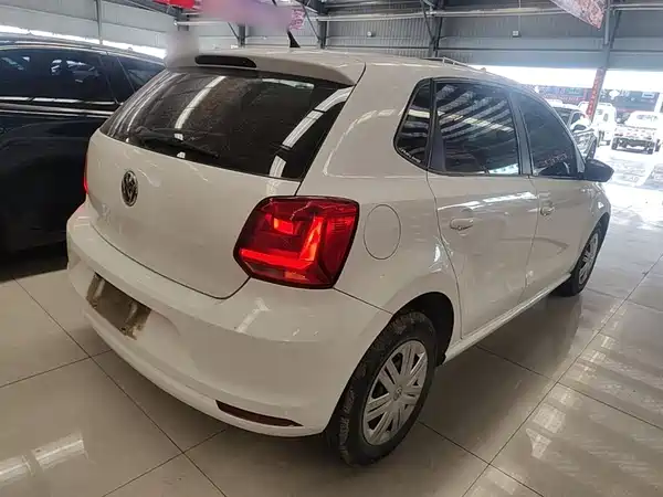 Volkswagen Polo 2016