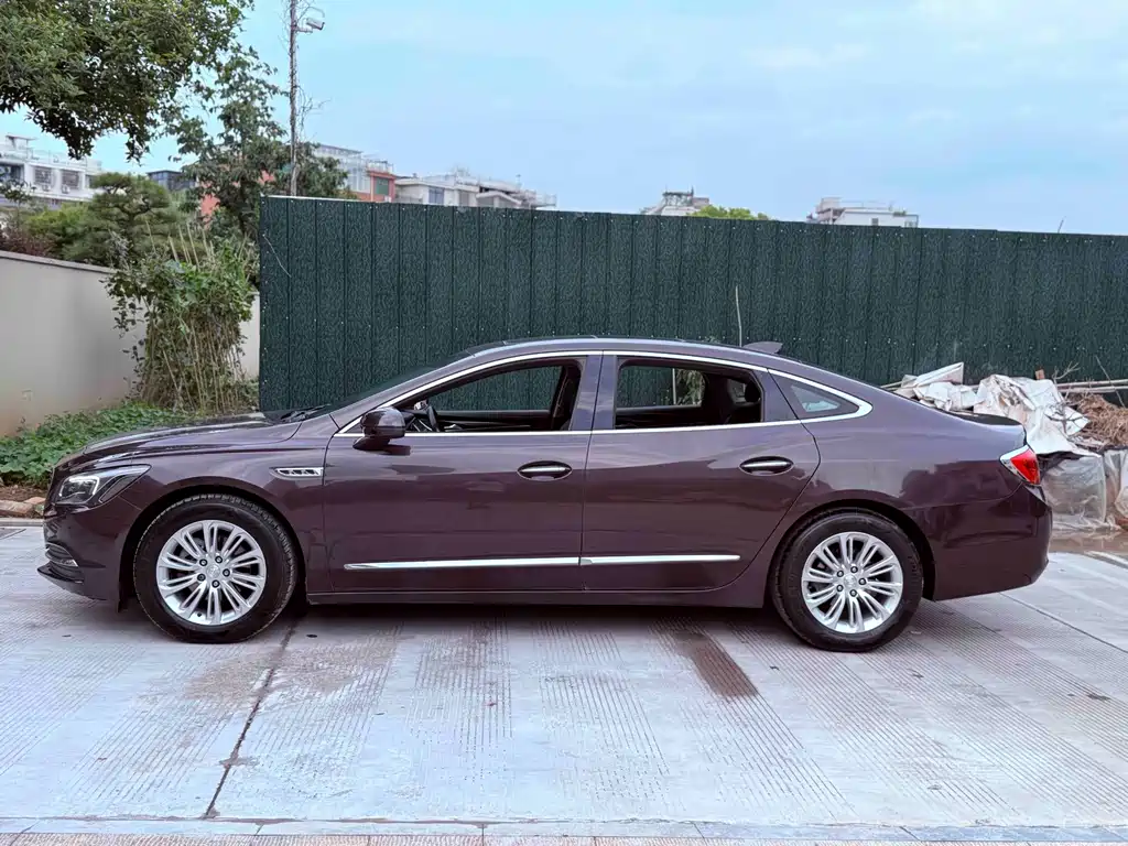 Buick LaCrosse 2018 — фото 10