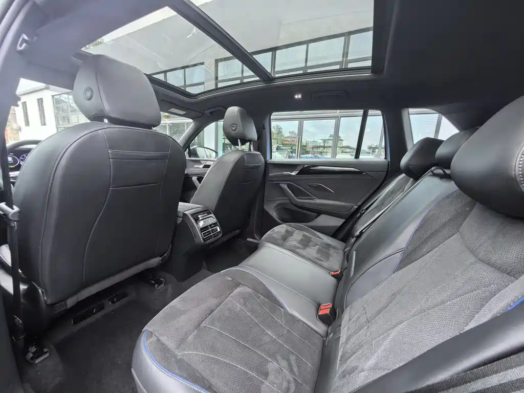 Volkswagen Tiguan L 2024 — фото 7