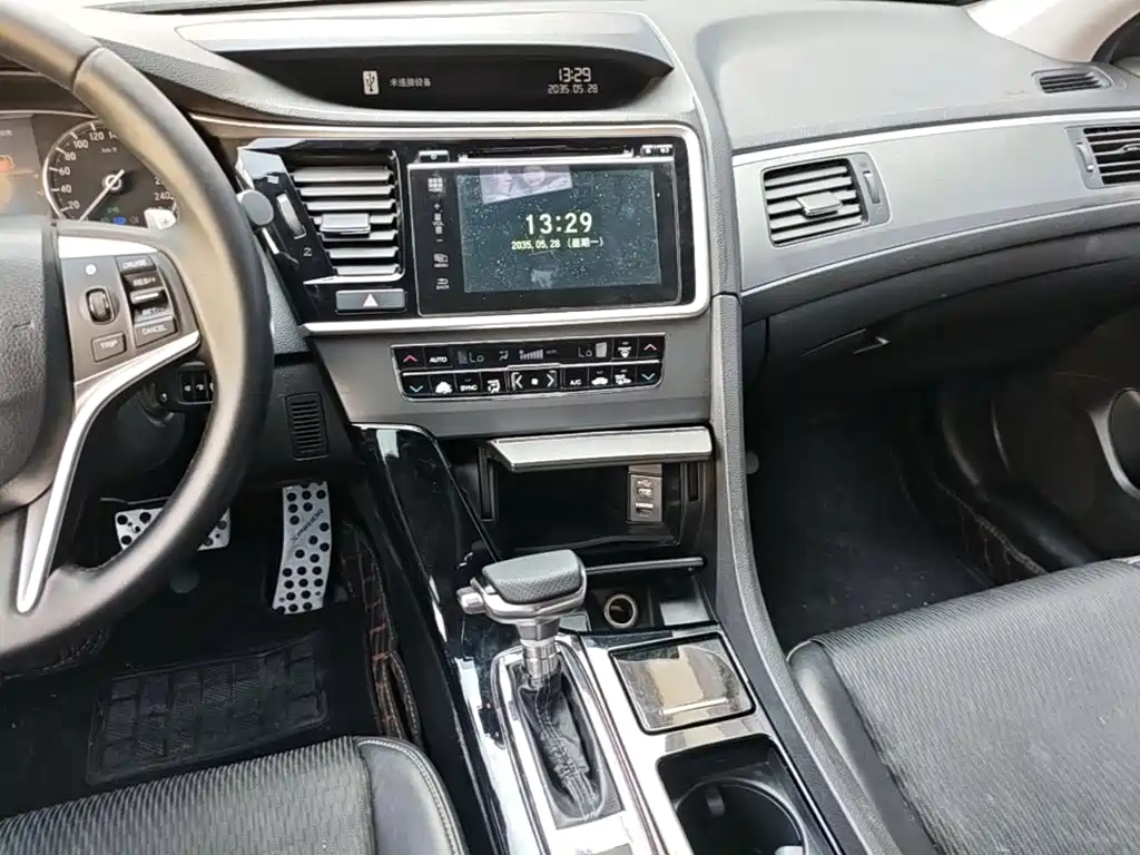 Honda Spirior 2015 — фото 13