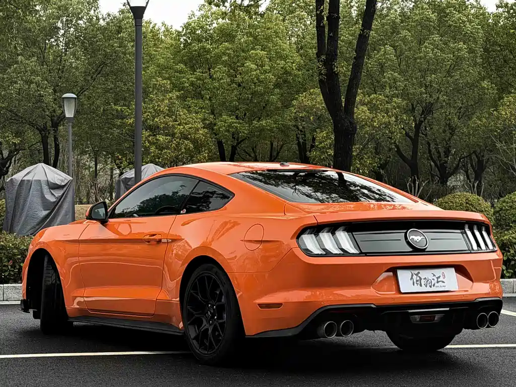 Ford Mustang 2020 — фото 7