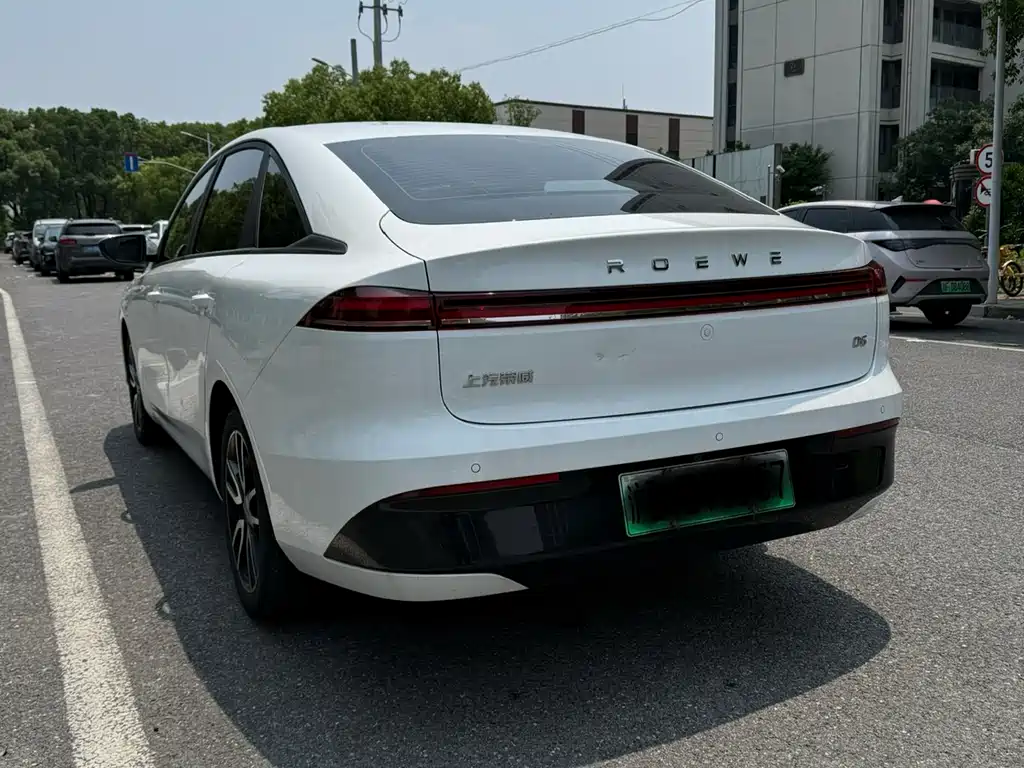 Roewe D6 2025 — фото 15