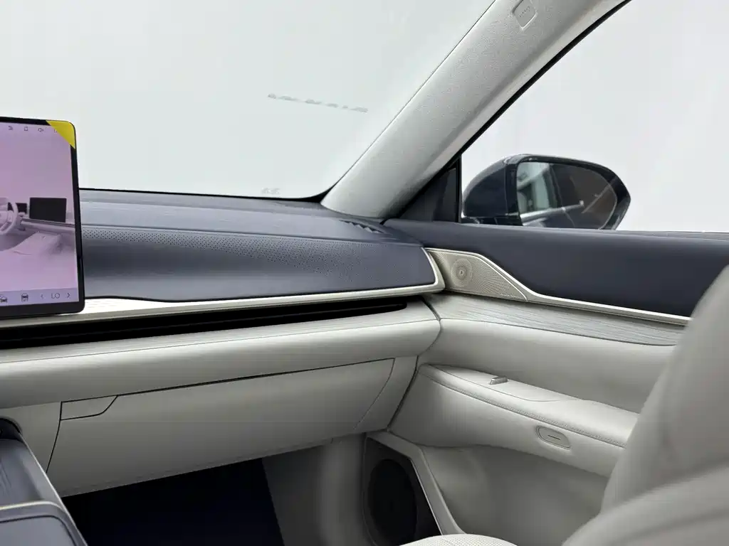 Buick Zhijing L7 2025 — фото 21