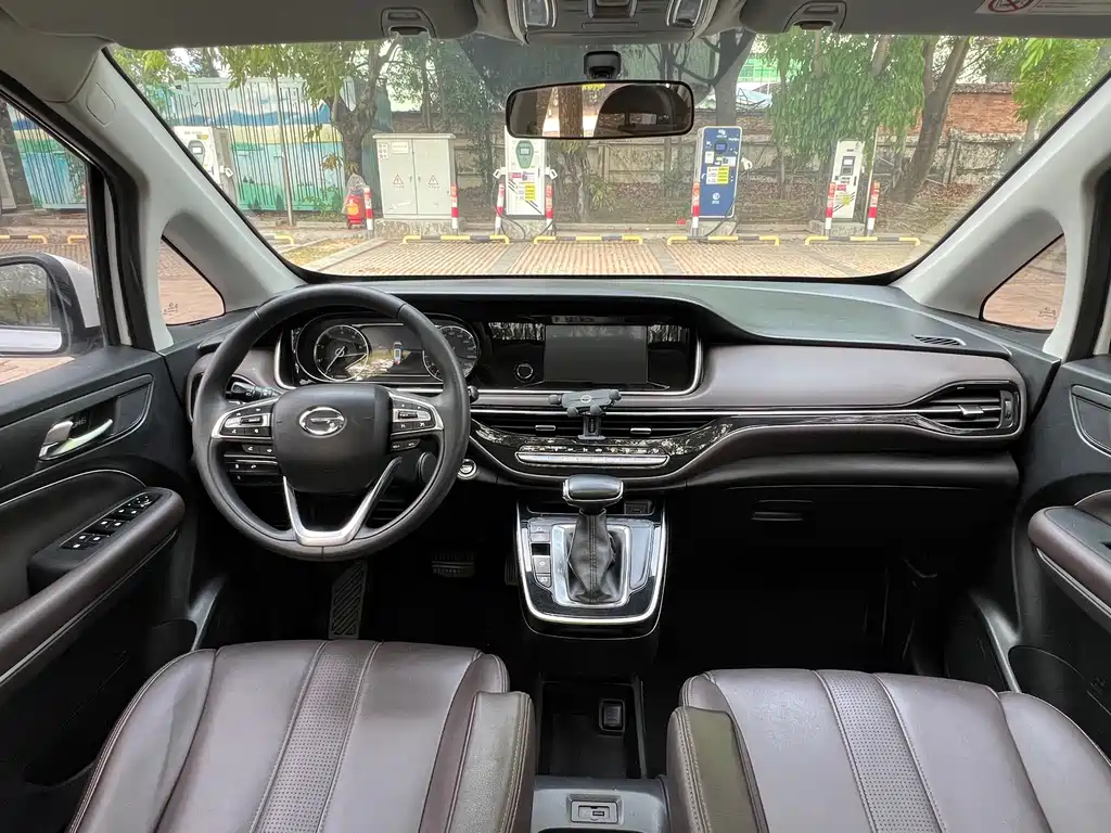 GAC Motor Trumpchi M6 2020 — фото 14